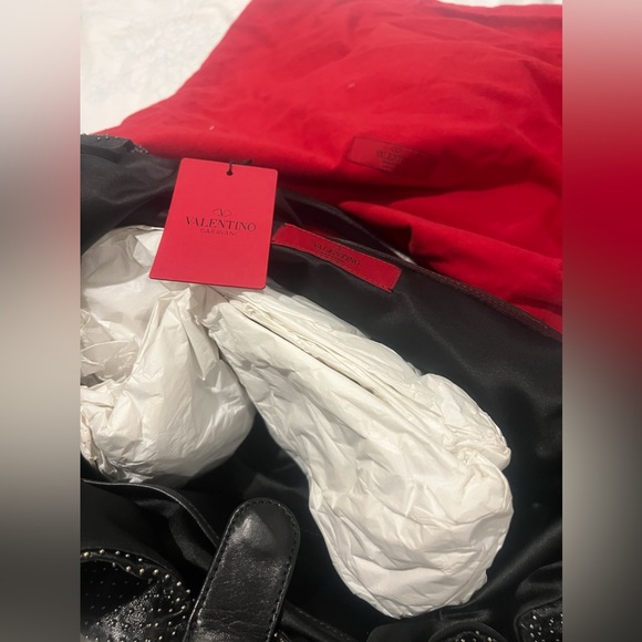 VALENTINO RARE STUDDED 360 Bow Hobo Black Bag Nappa Leather RARE 💯 authentic - Picture 7 of 9